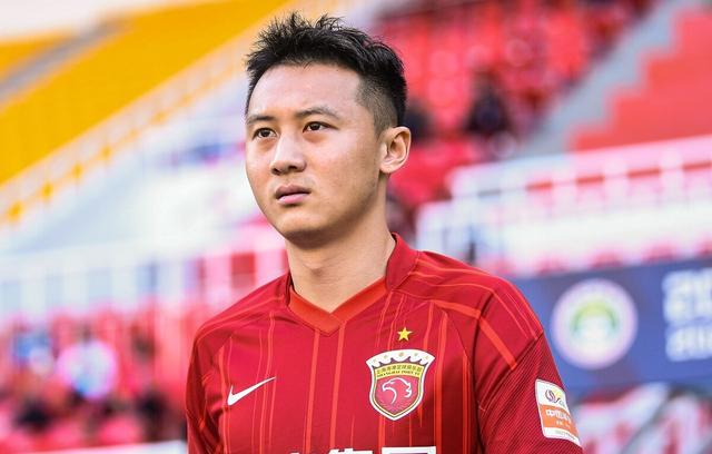 关于上海久事赛后官宣签约，志在欧篮联名次提升，质疑声仍在，心理建设被强调的信息爱游戏体育